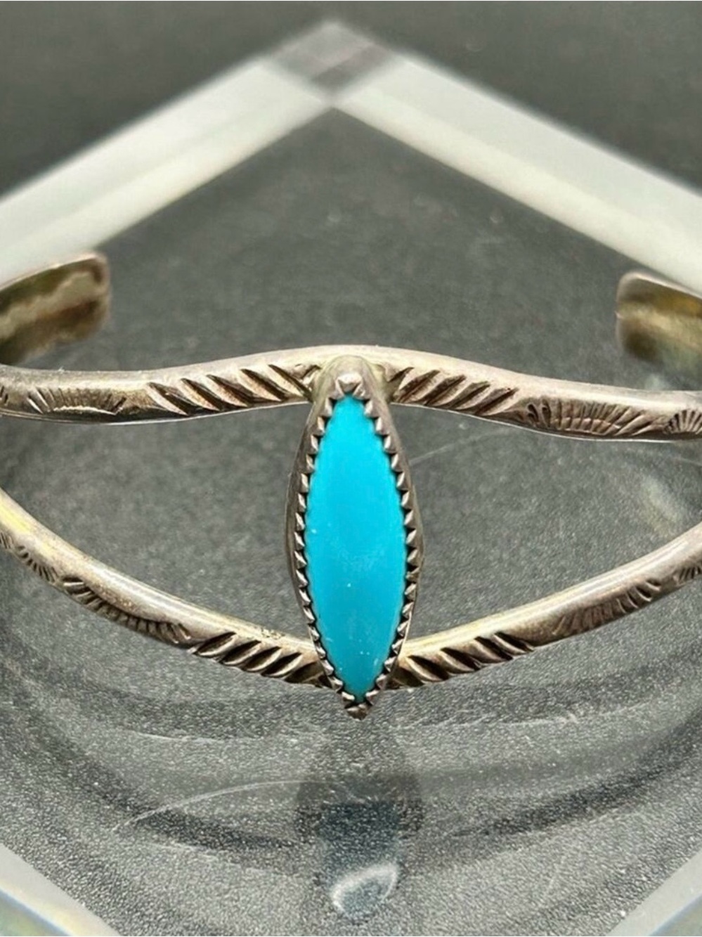 Vintage Native American 925 Sterling Silver Turquoise Cuff Bracelet #866 CO